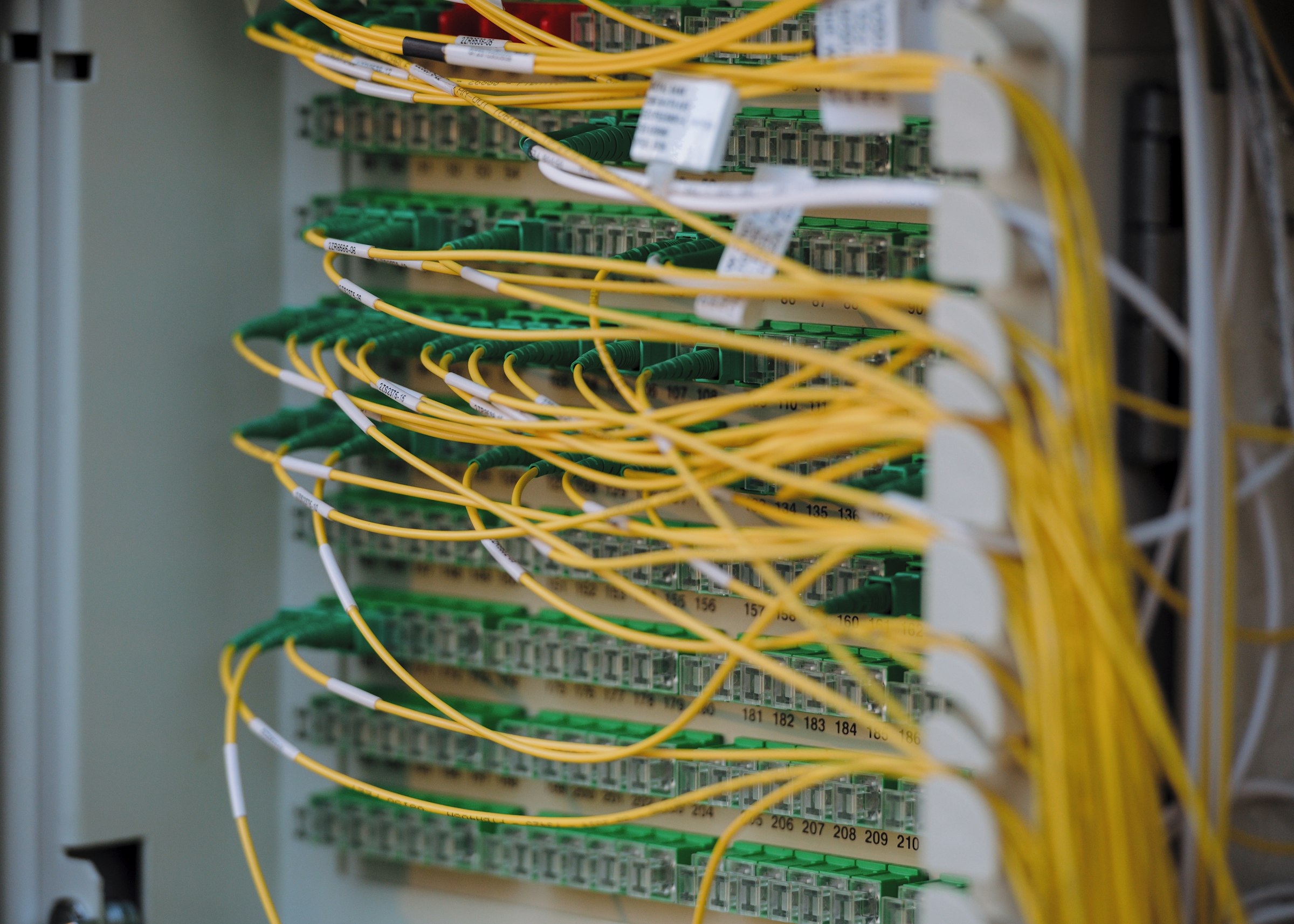 Network infrastructure with fiber optic cabling